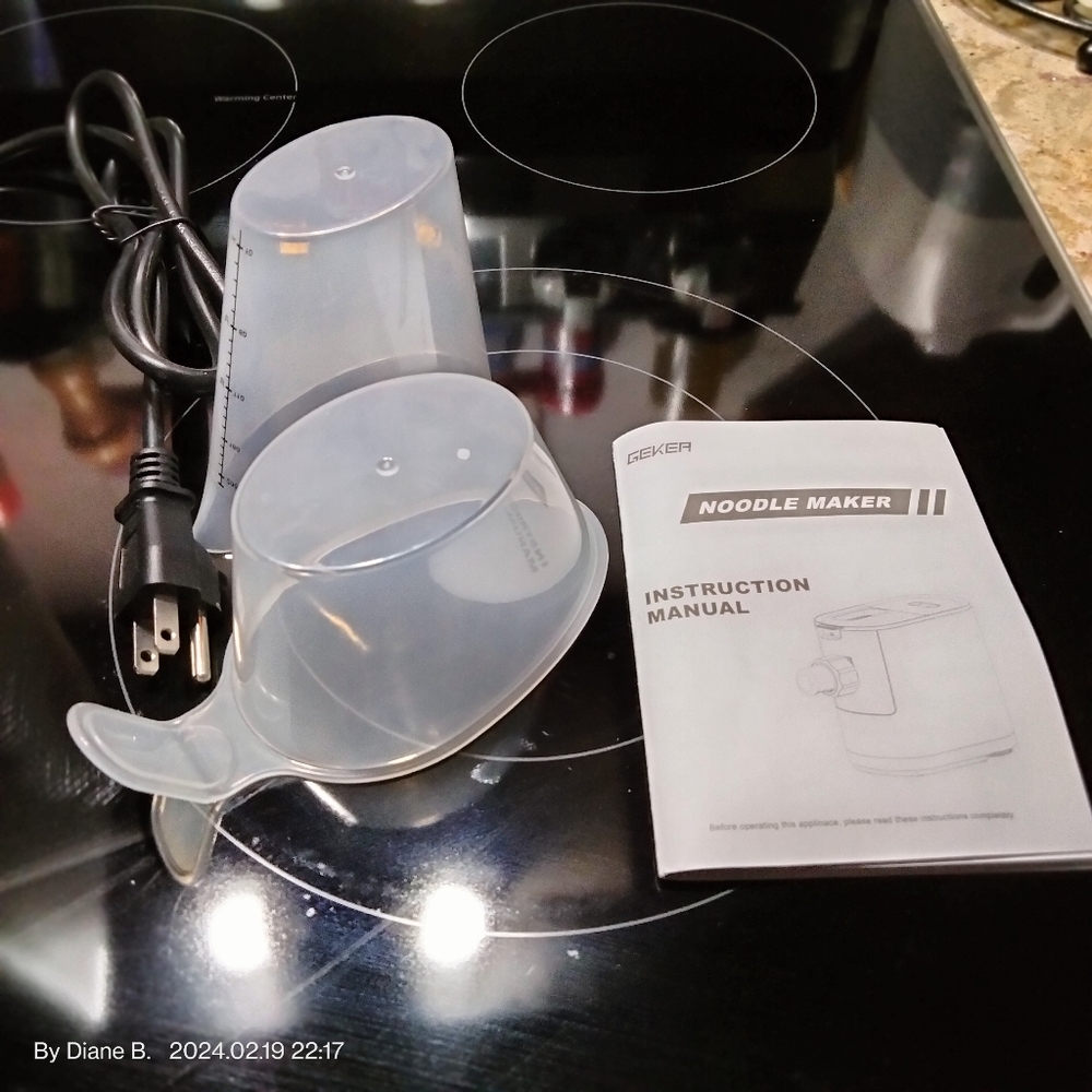 Geker H8 Pasta Maker Machine NEW Open Box Complete Automatic - Picture 5 of 8